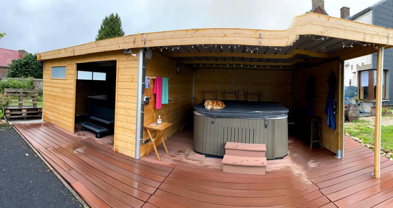 Le Chateau De Frankie Spas-Saunas Grand-Reng Exterior photo