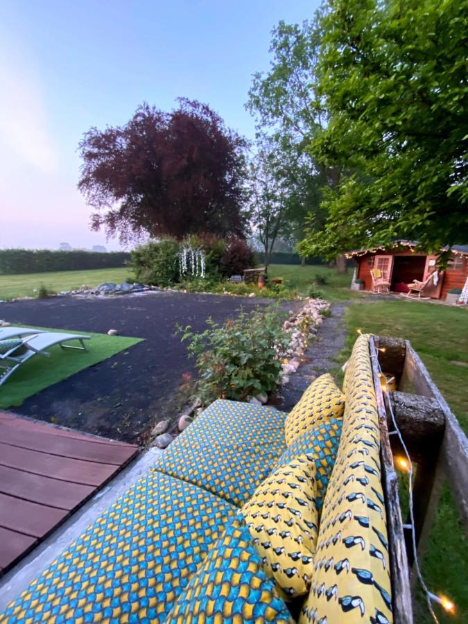Le Chateau De Frankie Spas-Saunas Grand-Reng Exterior photo